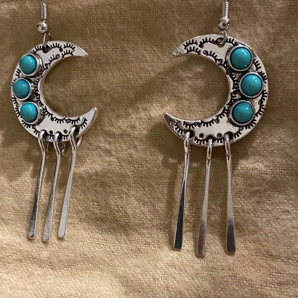 *NEW-Silver Crescent Moon Earrings with Turquoise Accents